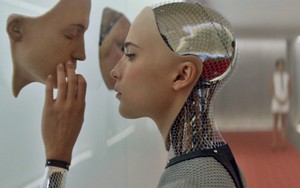 Phim 'Ex Machina' - 'món lạ' từ chuyện cũ rích