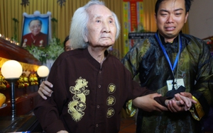 Nhạc sư Nguyễn Vĩnh Bảo: Trước khi mất, GS Trần Văn Khê muốn nghe một tiếng đờn của bạn tri âm