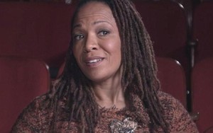 Danh ca huyền thoại Mỹ bị con gái "tố" là "người đáng sợ"