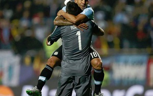 Argentina 5-4 Colombia (penalty): Tevez trở thành 'người hùng', Argentina vào Bán kết