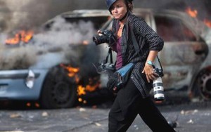 Nữ phóng viên ảnh chiến tranh Heidi Levine: 'Nếu phải chết, tôi mong được chết đúng ngày sinh của con'