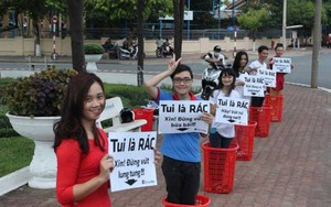 'Tui là Rác’, 'Sách hóa nông thôn' và sự phán xét vô cảm