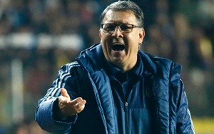 22 năm, 1 ác mộng: Hãy cho Argentina một bác sĩ tâm lý, không phải một HLV giỏi!