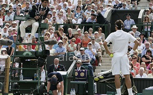 Federer vẫn chưa thực sự hài lòng với công nghệ 'Mắt diều hâu'