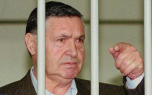 Bị sa thải vì là cháu ruột của bố già mafia