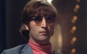 Yoko Ono tuyên bố không để danh xưng 'John thánh chiến' hủy hoại danh tiếng John Lennon