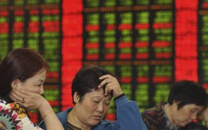 Dân Trung Quốc cháy túi, méo mặt vì 'lướt sóng' chứng khoán