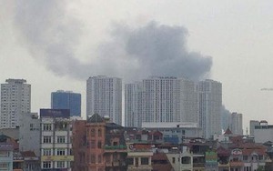 Cháy nhà kho xưởng sản xuất ô tô Hòa Bình, Hà Nội