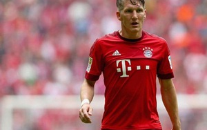 CEO của Bayern hé lộ việc Schweinsteiger thích đến Man United