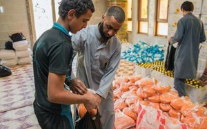 Màn kịch 'thiên thần và ác quỷ' của IS trong lễ Ramadan