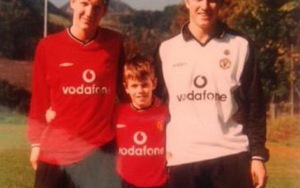 Tiết lộ: Schweinsteiger từng khoác áo Man United