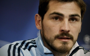 Real Madrid hủy theo dõi tài khoản Twitter của Iker Casillas