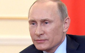 Ông Putin đặt bút ký một sắc lệnh, 110.000 người mất việc