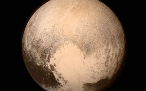 Thế giới ngỡ ngàng trước 'bức chân dung' đầu tiên về Diêm Vương tinh