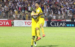 Thanh Hóa soán ngôi đầu của Bình Dương