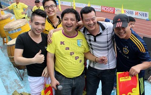 Nghệ sĩ Chí Trung: ‘Bóng đá là sân khấu cuộc đời’