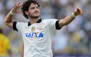 Alexandre Pato trên đường tới Premier League