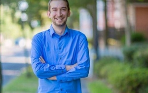 Nhà sáng lập trang nghe nhạc chết trẻ sau khi trang web 'khai tử'