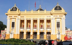 Sơn lại Nhà hát Lớn: Bộ VH,TT&DL khẳng định sẽ giống màu sơn cũ năm 1997