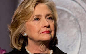 Cựu Ngoại trưởng Mỹ Hillary Clinton bị đề nghị điều tra thông tin nhạy cảm trong email cá nhân