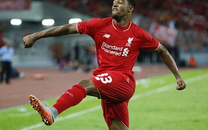 Ngôi sao Malaysia 1-1 Liverpool: Ronaldinho ghi bàn tuyệt đẹp, Ibe gỡ hòa cho Liverpool