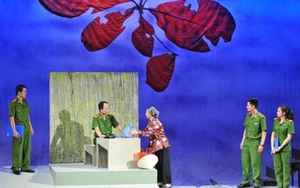 Liên hoan sân khấu về chiến sỹ công an trao hơn 100 huy chương