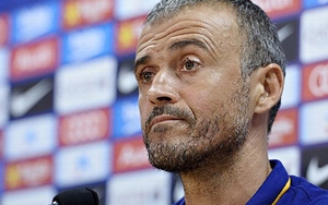 Luis Enrique: 'Với Van Gaal và đội hình này, Man United đủ sức giành cú ăn 3'