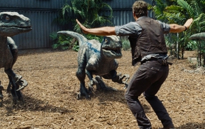 'Jurassic World' lọt vào top 3 phim ăn khách nhất mọi thời