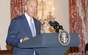 Truyện Kiều đã đến với thế giới như thế nào?