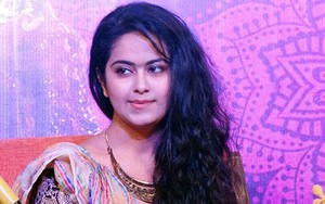 Hai diễn viên phim “Cô dâu 8 tuổi” đến Việt Nam: Chỉ 20 khán giả 'gắng gượng' đến gặp 'thần tượng'