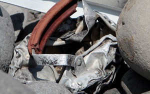 Loạn tin tức quanh việc tìm thấy các mảnh vỡ MH370