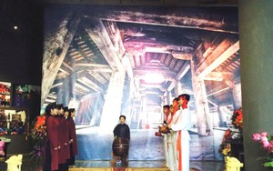 Triển lãm về đình làng Việt: 'Hội làng' thời... facebook