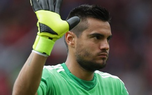 CHÙM ẢNH: Tân binh tưng bừng ra mắt trong ngày khai màn Premier League