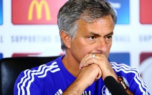 Mourinho: 'Chelsea không hề nhớ Petr Cech'