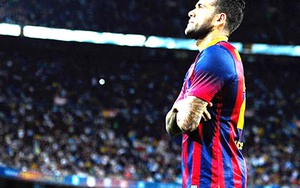 Daniel Alves: 'Nếu vì tiền tôi đã không ở lại Barcelona'