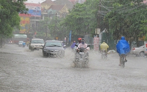 Cả nước có mưa rào và dông