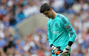 Courtois bị tố cáo 'ăn vụng' với người mẫu nước Bỉ, bố phải lên tiếng