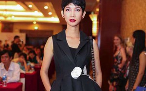 Xuân Lan, Hoàng Yến, Hoàng My cùng xuất hiện ở Hoa hậu Hoàn vũ 2015