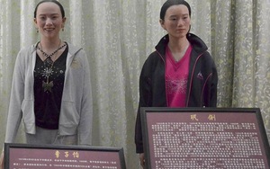 Ngang nhiên bày tượng sáp 'bôi bác' Chương Tử Di, Châu Tinh Trì, Lưu Đức Hoa...