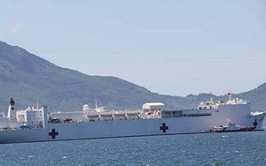 'Bệnh viện khổng lồ trên biển' có sân đỗ trực thăng của Mỹ đến Việt Nam