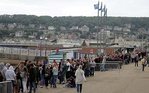 Có gì trong công viên giải trí đen tối nhất thế giới?