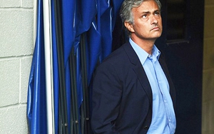 Mourinho: ‘Terry không có lỗi. Chúng tôi phải tập 10 chống 11’