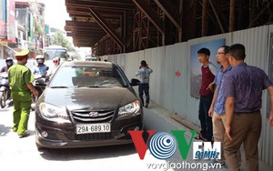 Tuyến đường sắt Cát Linh - Hà Đông: Thanh thép rơi, bật va đầu ôtô vì 'công nhân sơ ý'