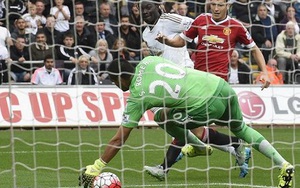 Swansea 2-1 Man United: Rooney lại 'tịt ngòi', Man United thua trận đầu tiên