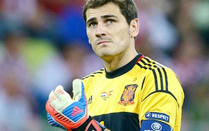 Casillas & 100 trận mang băng đội trưởng ĐT Tây Ban Nha: Một huyền thoại đích thực