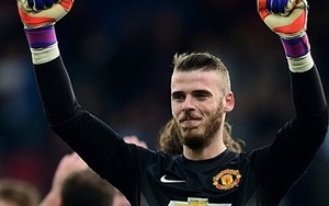 De Gea có thể bắt chính trở lại, Romero bắt đầu lo sợ