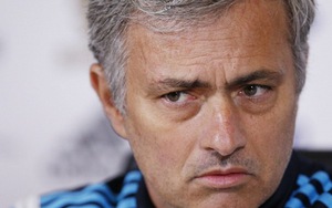 Mourinho bị cáo buộc phân biệt giới tính với bác sỹ Chelsea