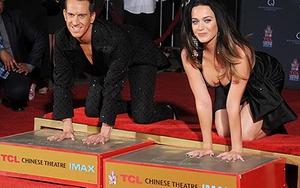 Jeremy Scott - Nhà thiết kế thời trang đầu tiên in dấu tay tại Nhà hát Trung Quốc TLC