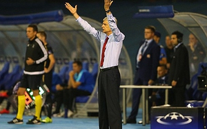 Roy Keane gạch tên Arsenal khỏi cuộc đua ở châu Âu sau thất bại tại Zagreb