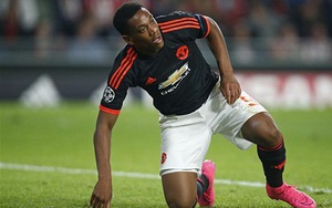 Van Nistelrooy khuyên Van Gaal gạt Rooney, để Martial đá cắm